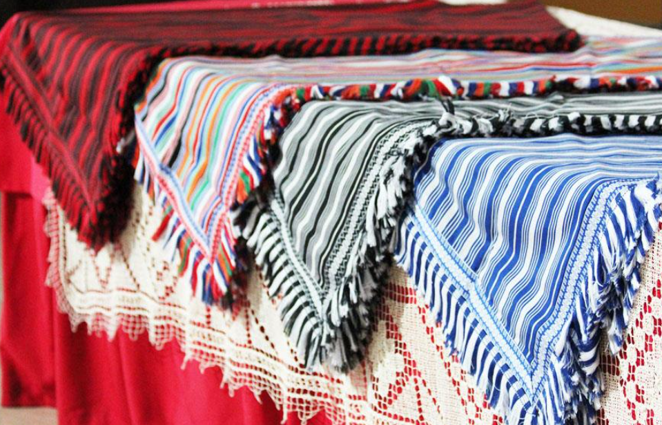 Ponchos y tejidos artesanales paraguayos